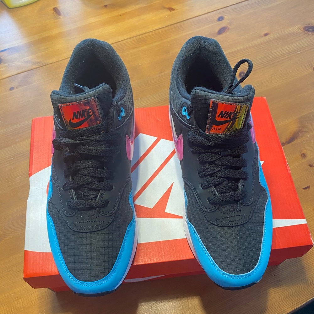 Nike AirMax 1’s size 10
